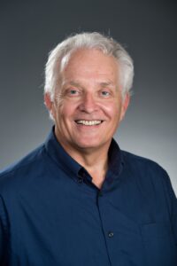 Professional headshot photo of Les Presmyk